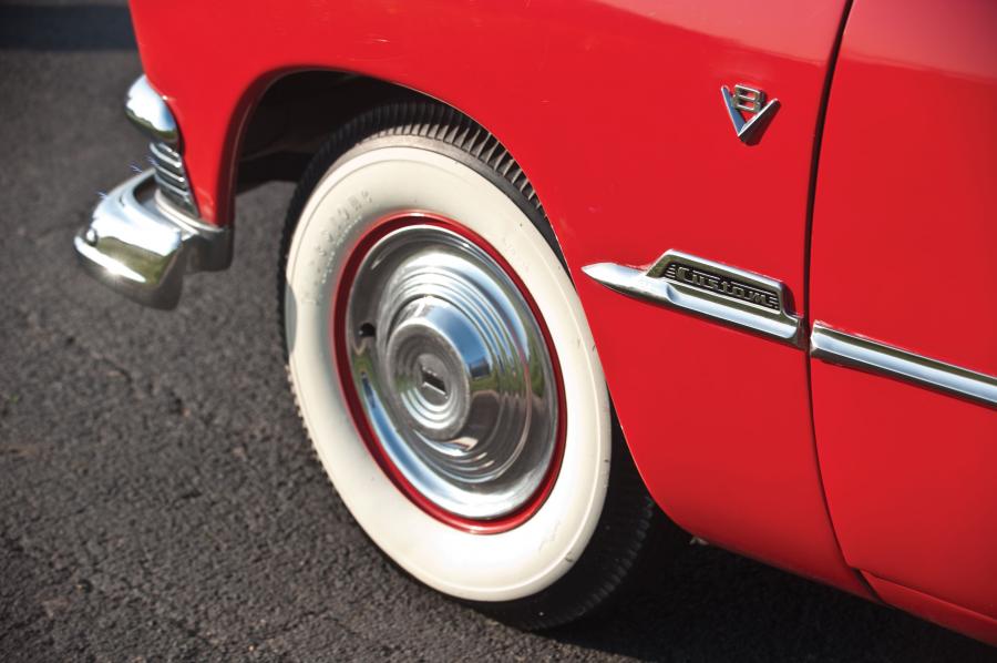  Ford Custom DeLuxe Convertible 1951 года  (фото 40 из 71)